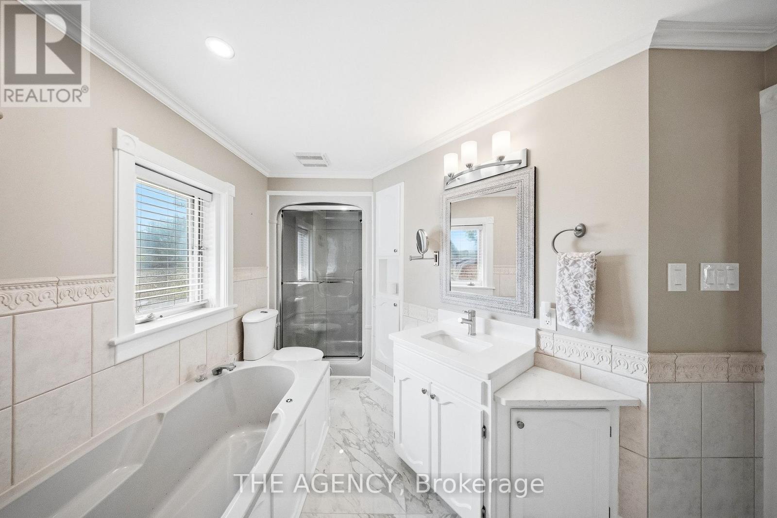 750 VINE STREET - 21