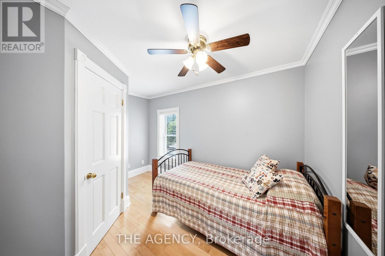 750 VINE STREET - 23