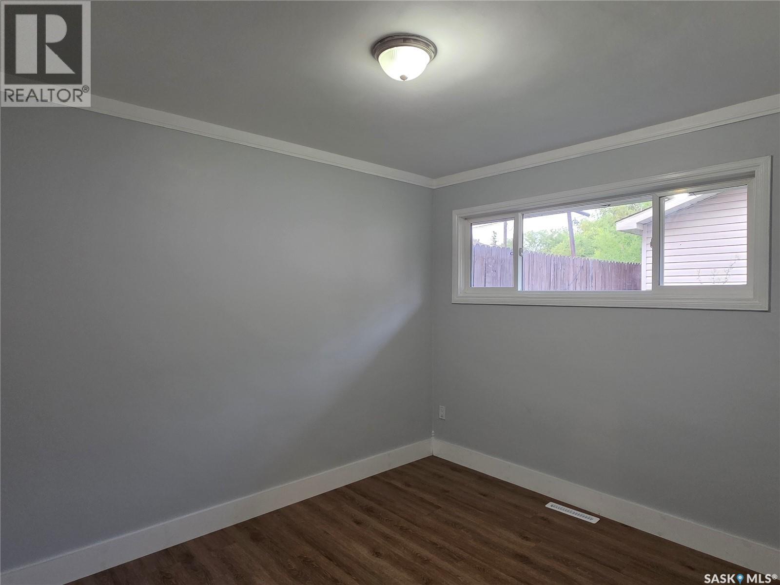 333 Elphinstone STREET - 10
