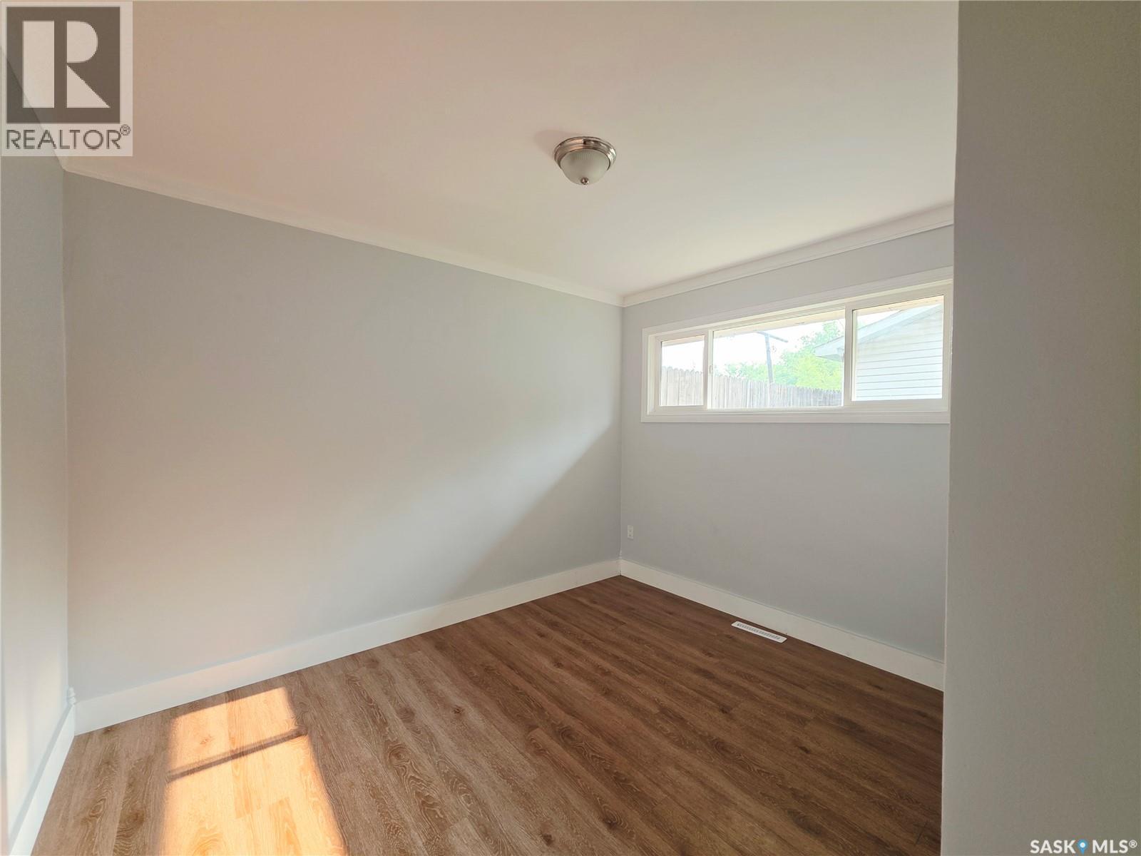 333 Elphinstone STREET - 13