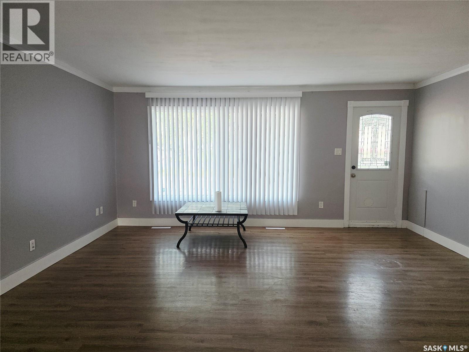 333 Elphinstone STREET - 2