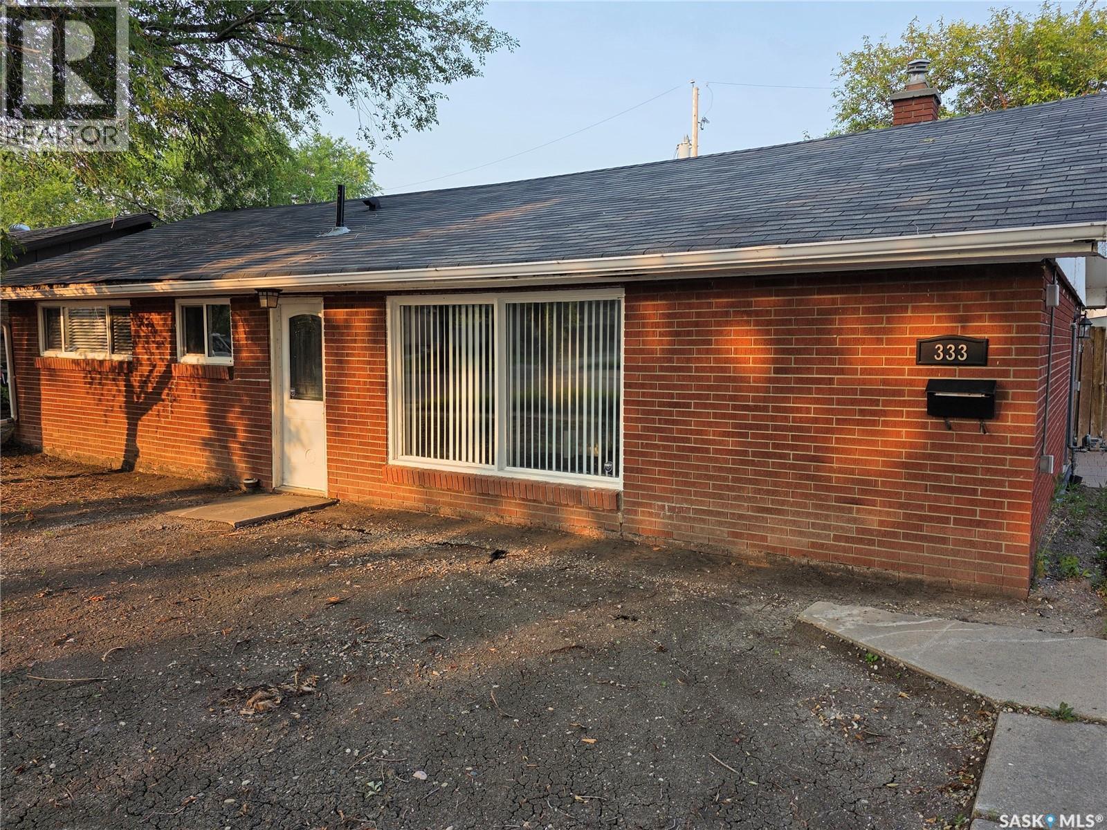 333 Elphinstone STREET - 1
