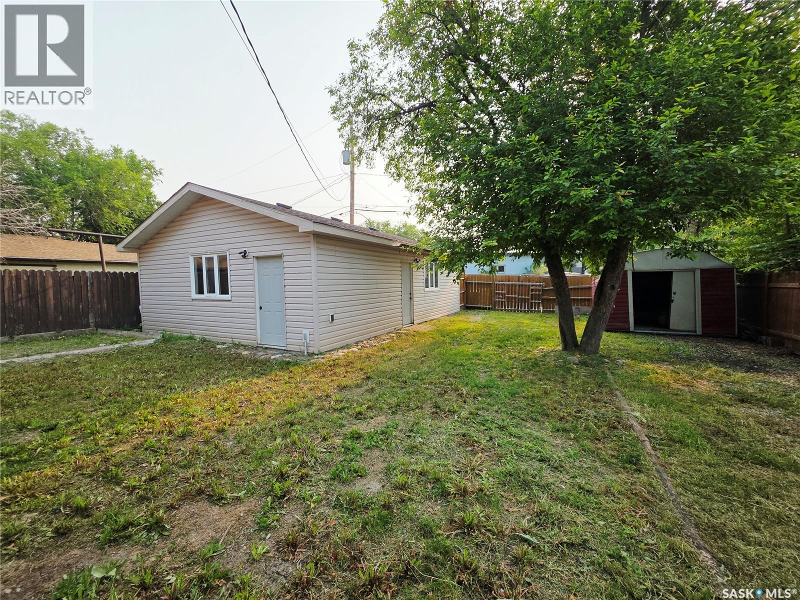 333 Elphinstone STREET - 23