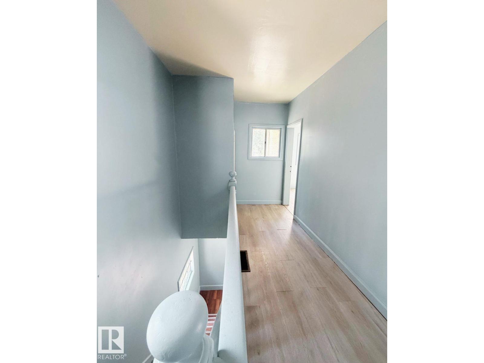 9526 106A AV NW NW - Image 18