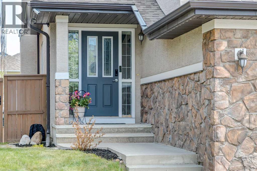 16A Tusslewood Drive NW, Tuscany, Calgary photo 2