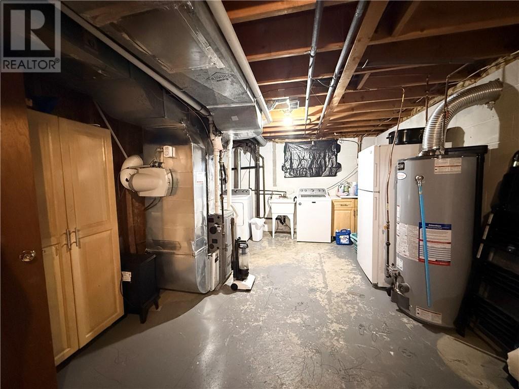 207 Fraser Avenue - 18