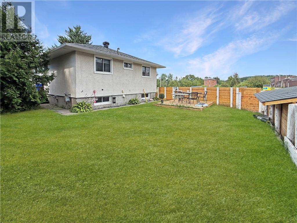 207 Fraser Avenue - 21