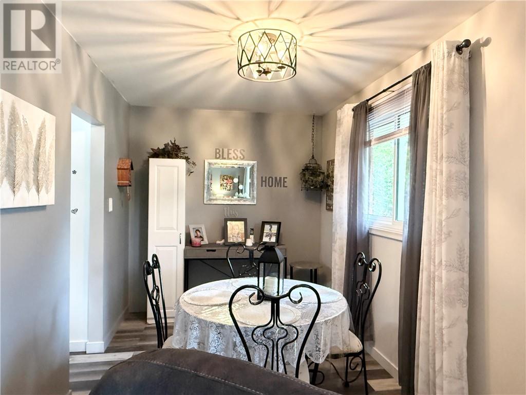 207 Fraser Avenue - 9