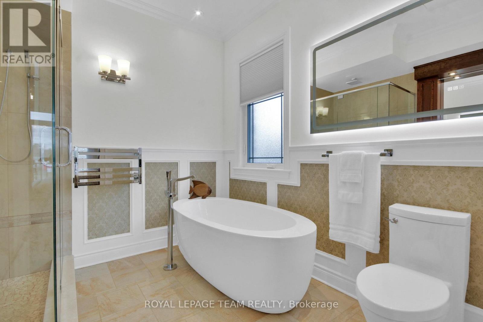 5591 MANOTICK MAIN STREET - 23