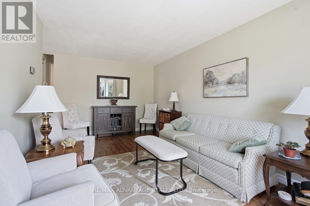 223 ARDSLEY CRESCENT - 10