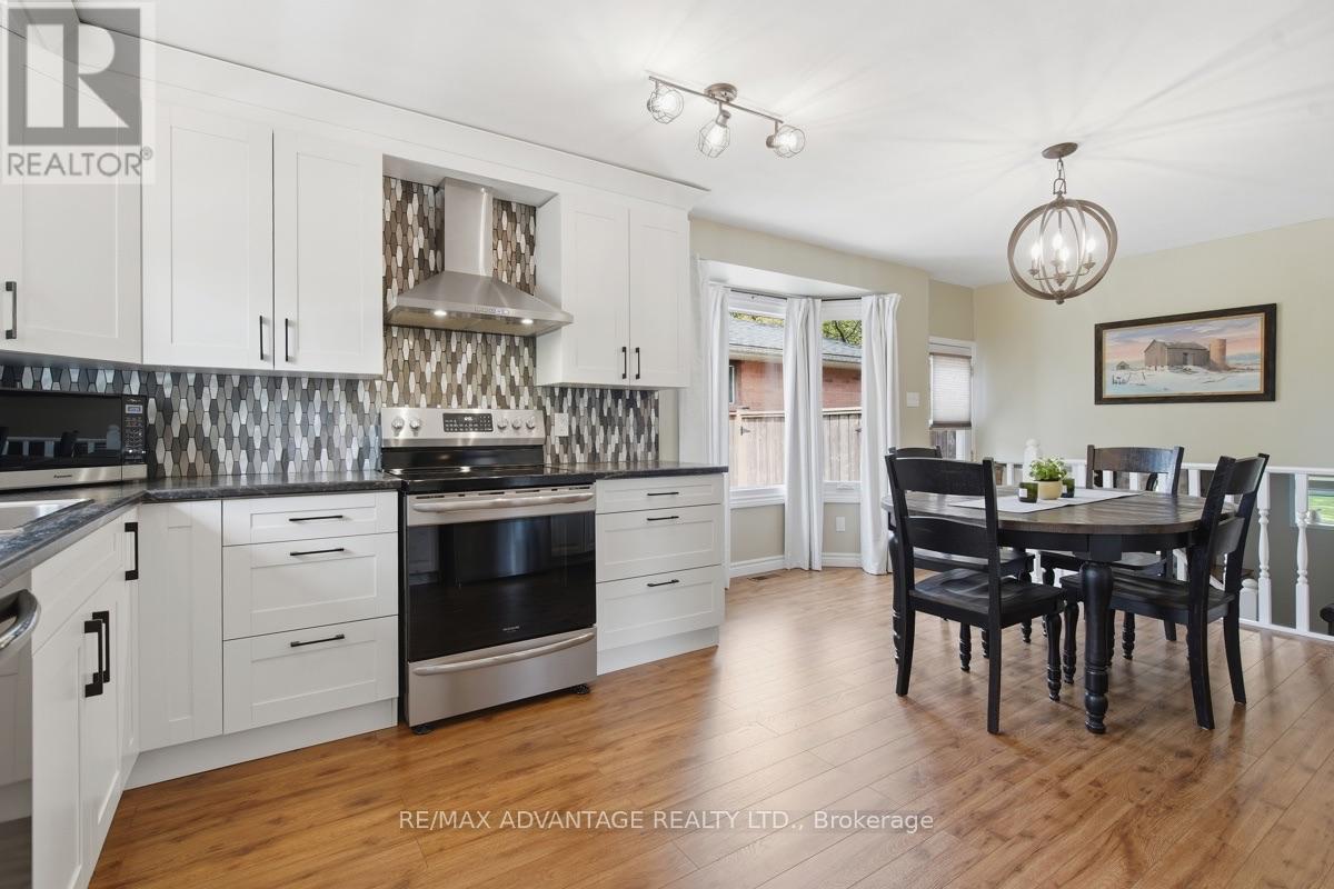 223 ARDSLEY CRESCENT - 11