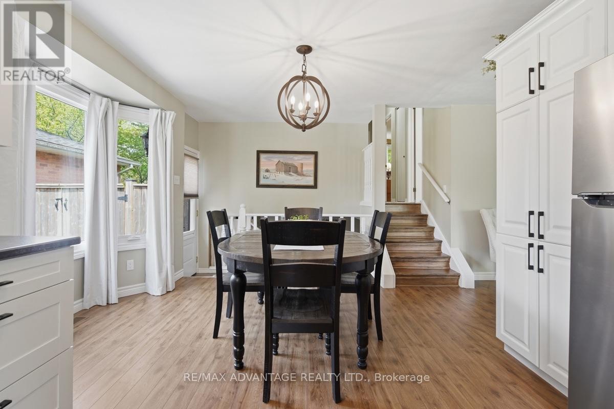 223 ARDSLEY CRESCENT - 15