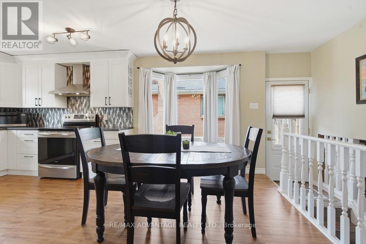 223 ARDSLEY CRESCENT - 16