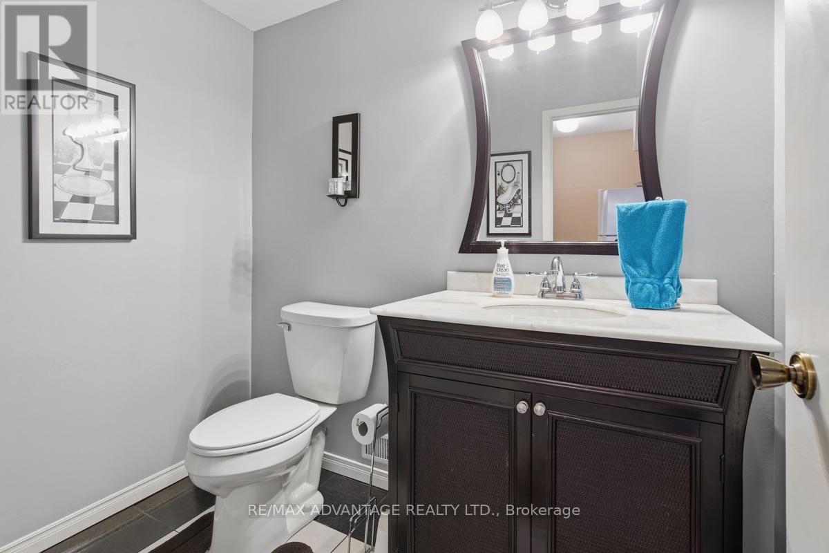 223 ARDSLEY CRESCENT - 30