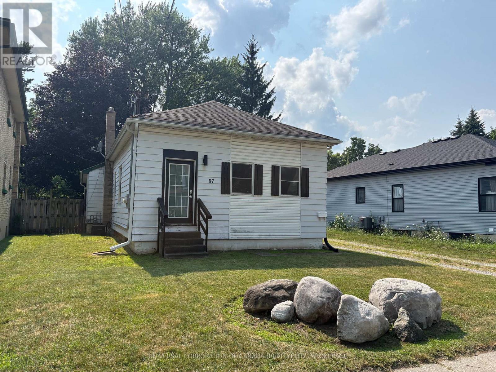 97 CHESLEY AVENUE - 6