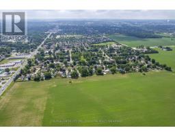750 St Clair Street, Chatham Kent, ON N7M5J7 Photo 6