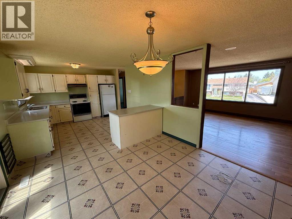 202 Maligne Drive - 6