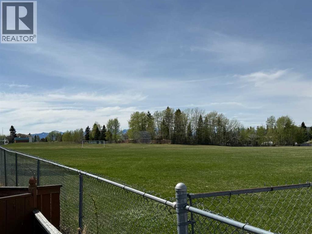 202 Maligne Drive - 21