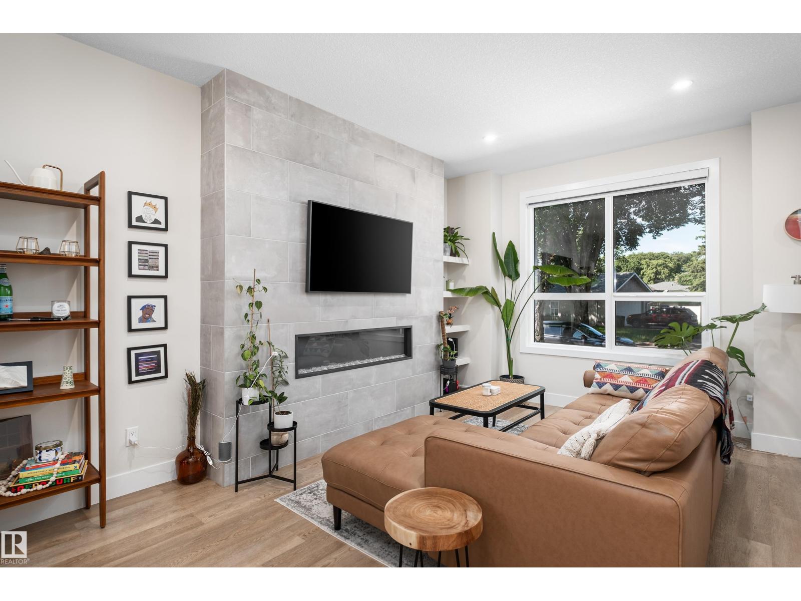 11013 75 ST NW - 7