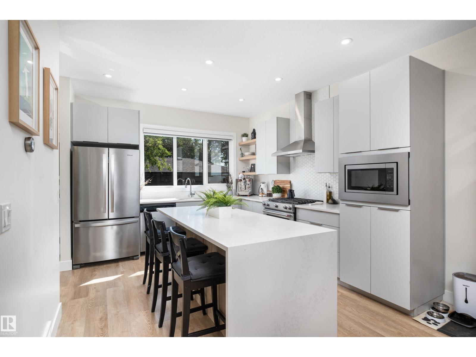 11013 75 ST NW - 1