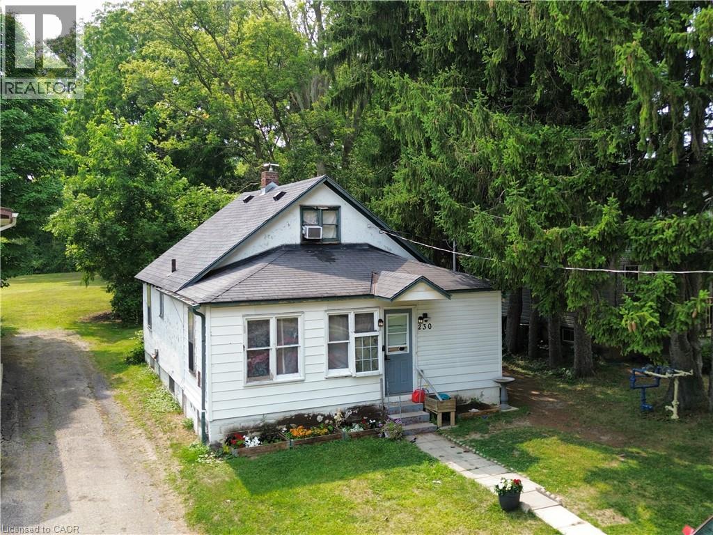 230 QUEEN Street S - 1