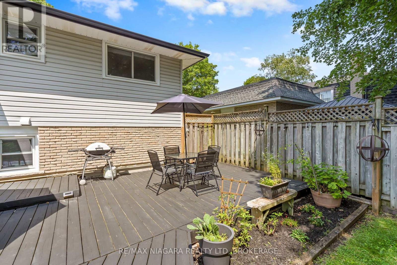 6866 DELLPARK DRIVE - Image 32