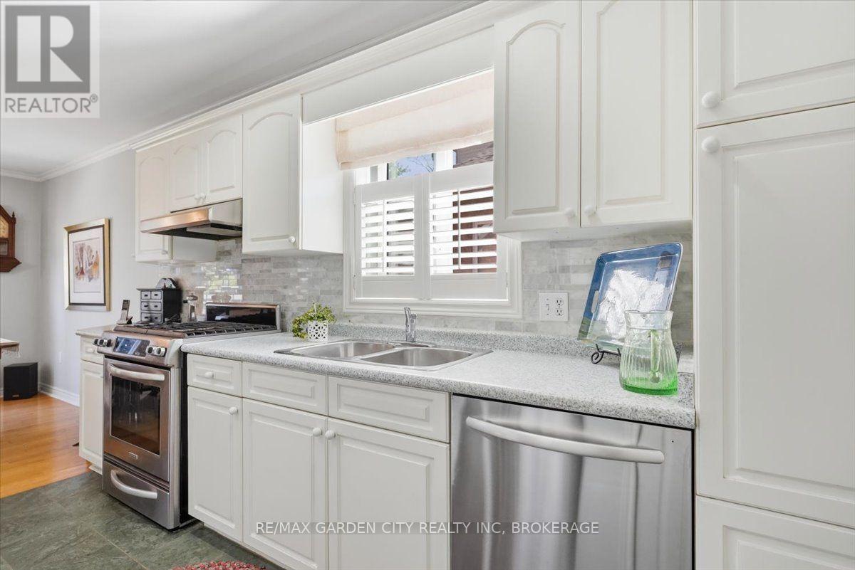 81 SANDRA DRIVE - Image 15