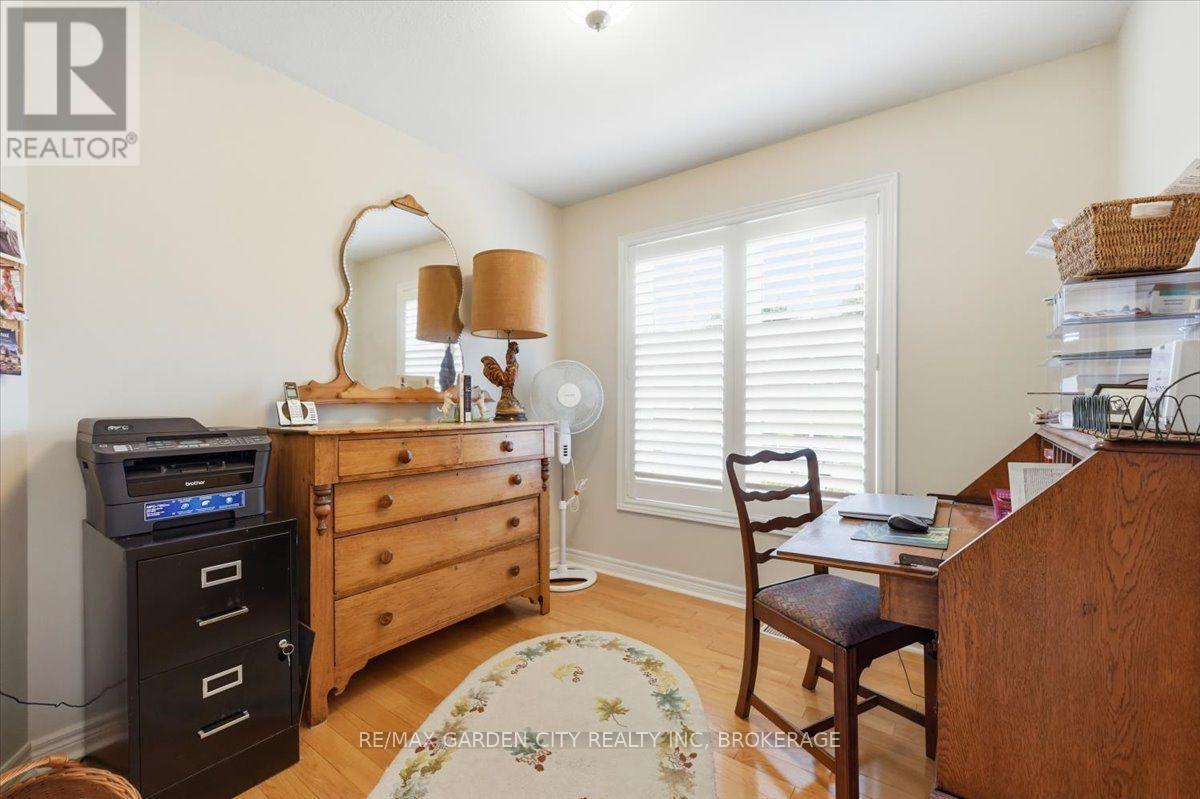 81 SANDRA DRIVE - Image 26