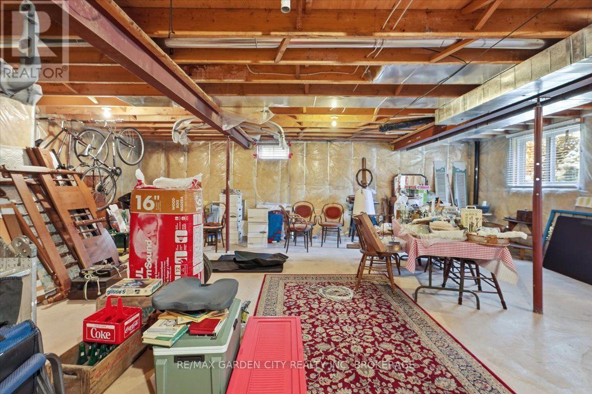 81 SANDRA DRIVE - Image 30