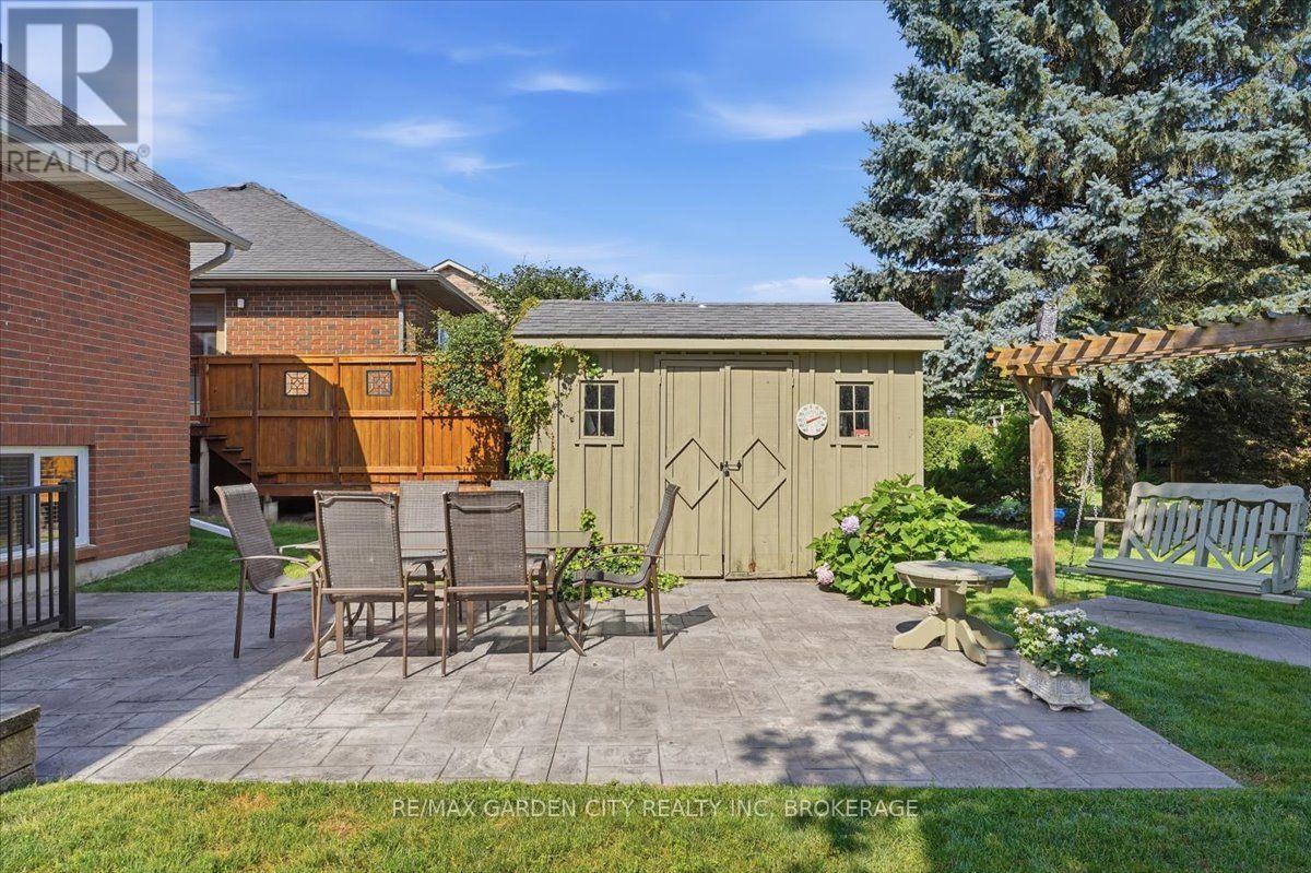 81 SANDRA DRIVE - Image 33