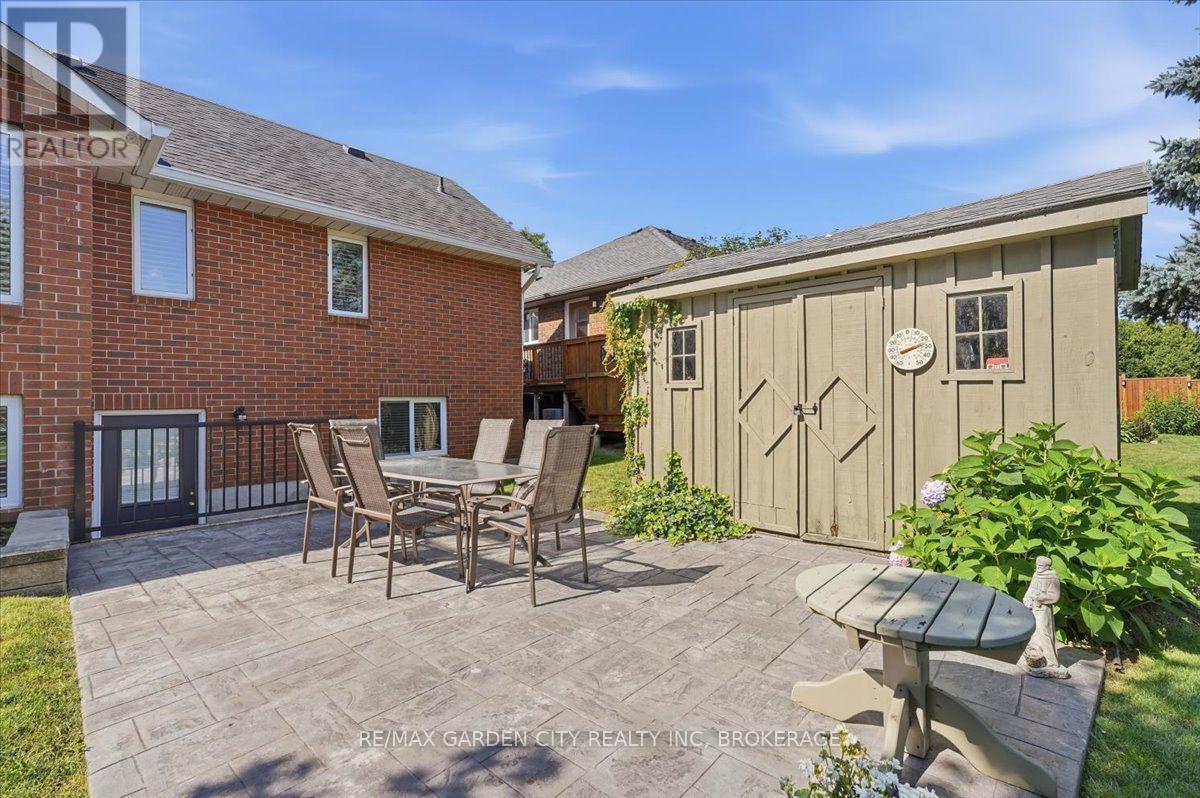 81 SANDRA DRIVE - Image 35