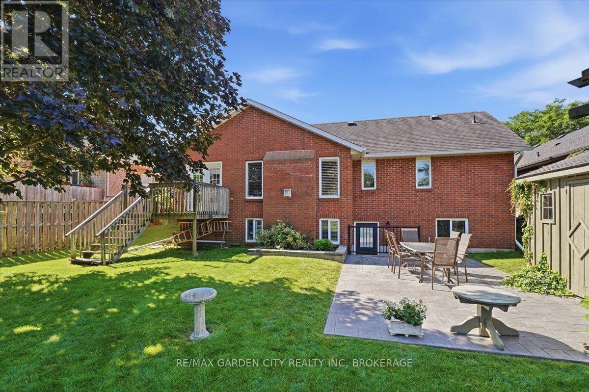 81 SANDRA DRIVE - Image 37