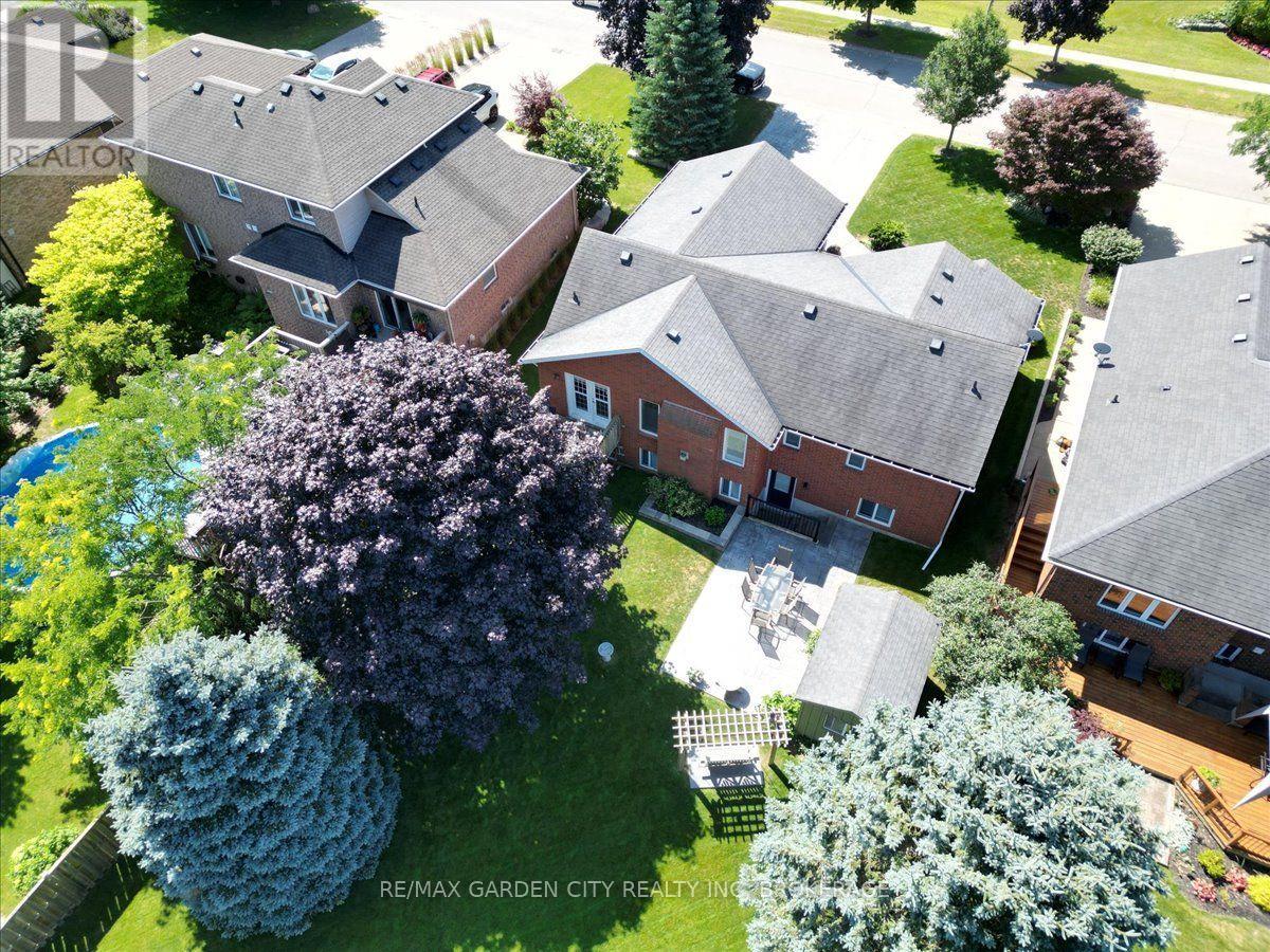 81 SANDRA DRIVE - Image 43