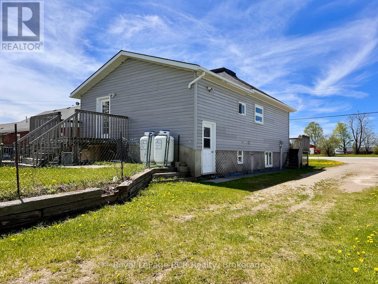 2854 6 HIGHWAY - Image 37