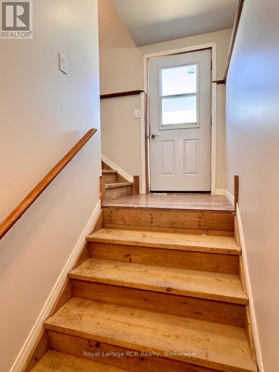 2854 6 HIGHWAY - 34