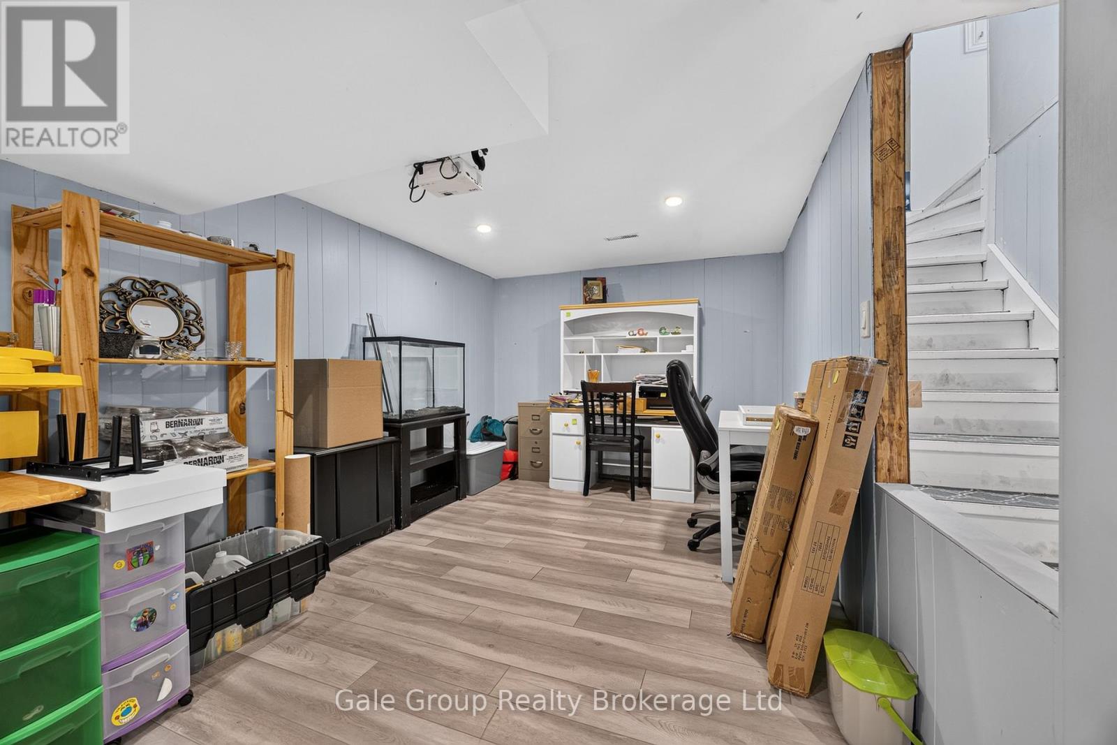 925 SUNSET BOULEVARD - 29