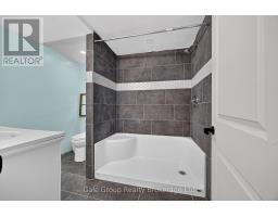925 Sunset Boulevard, Woodstock, ON N4S4A5 Photo 31