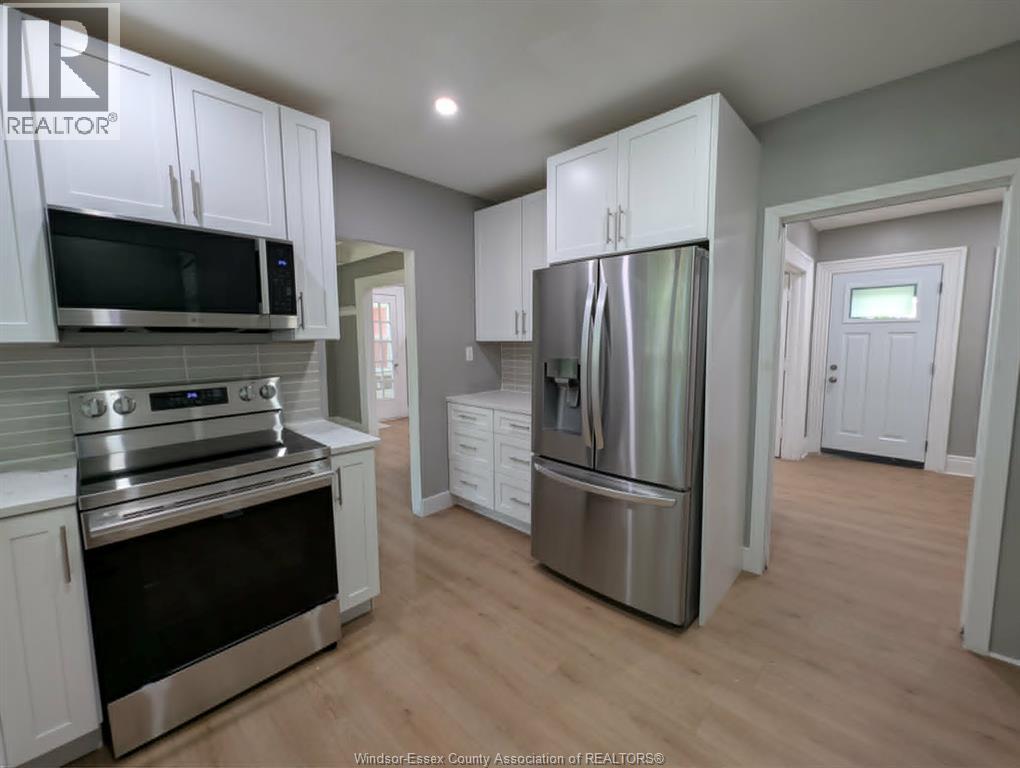 1484 VICTORIA AVENUE - Image 11
