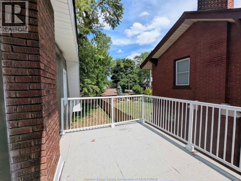 1484 VICTORIA AVENUE - Image 32