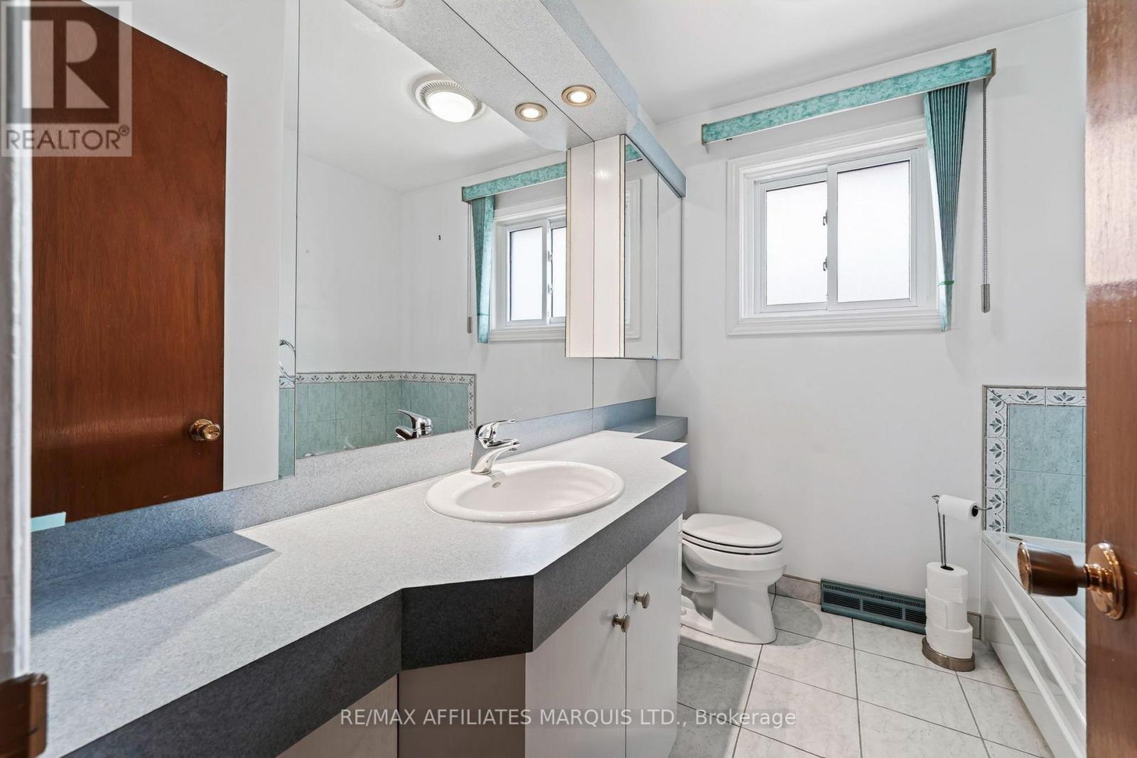 529 ANTHONY STREET - 12