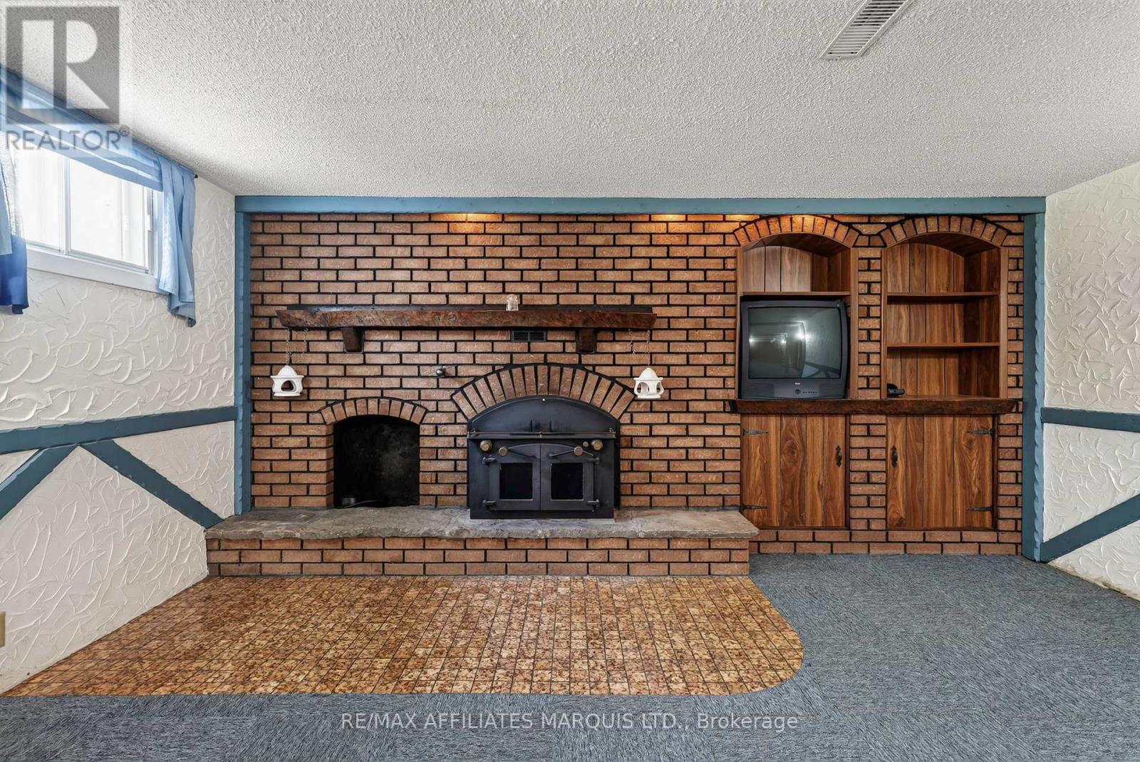 529 ANTHONY STREET - 24