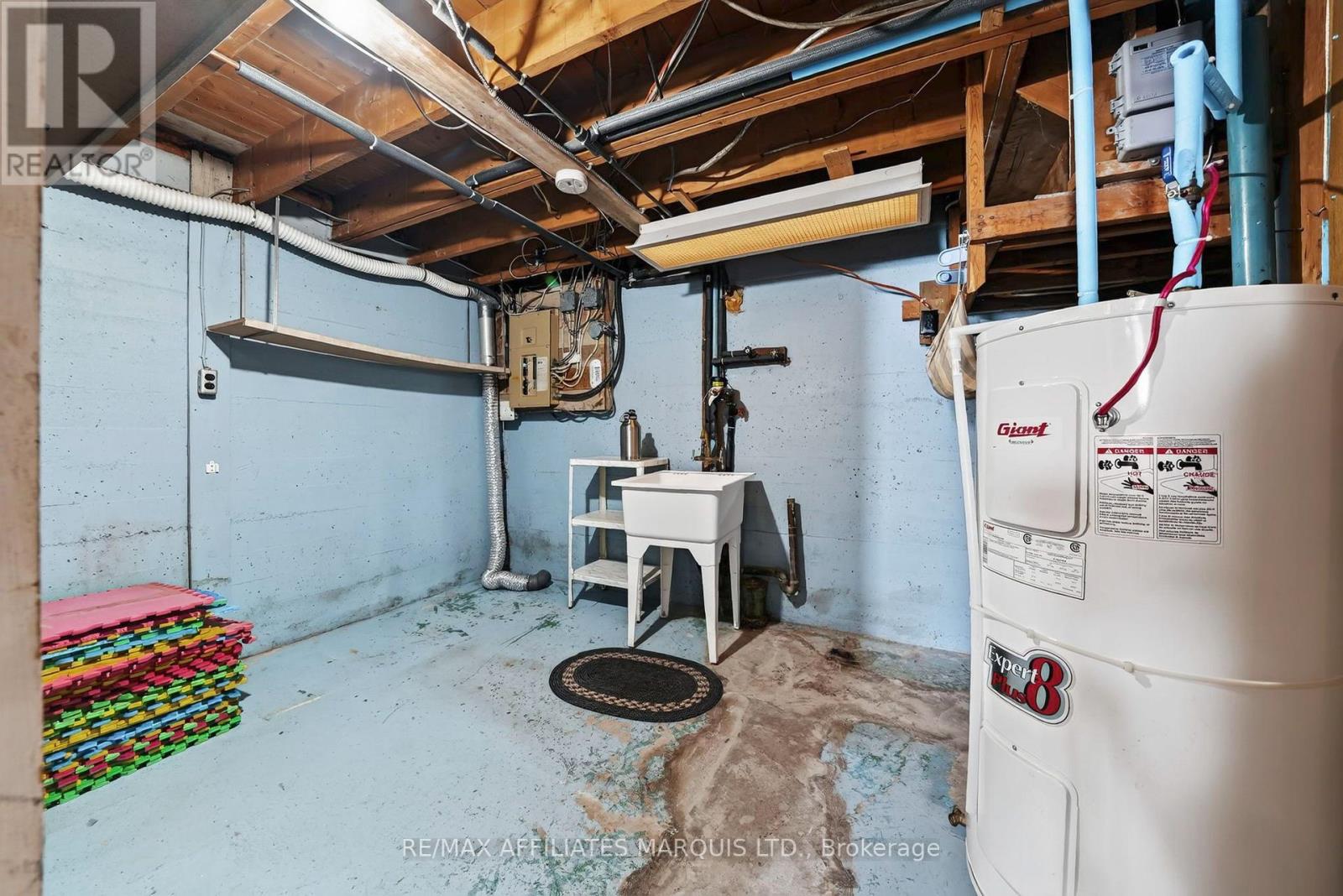 529 ANTHONY STREET - 30