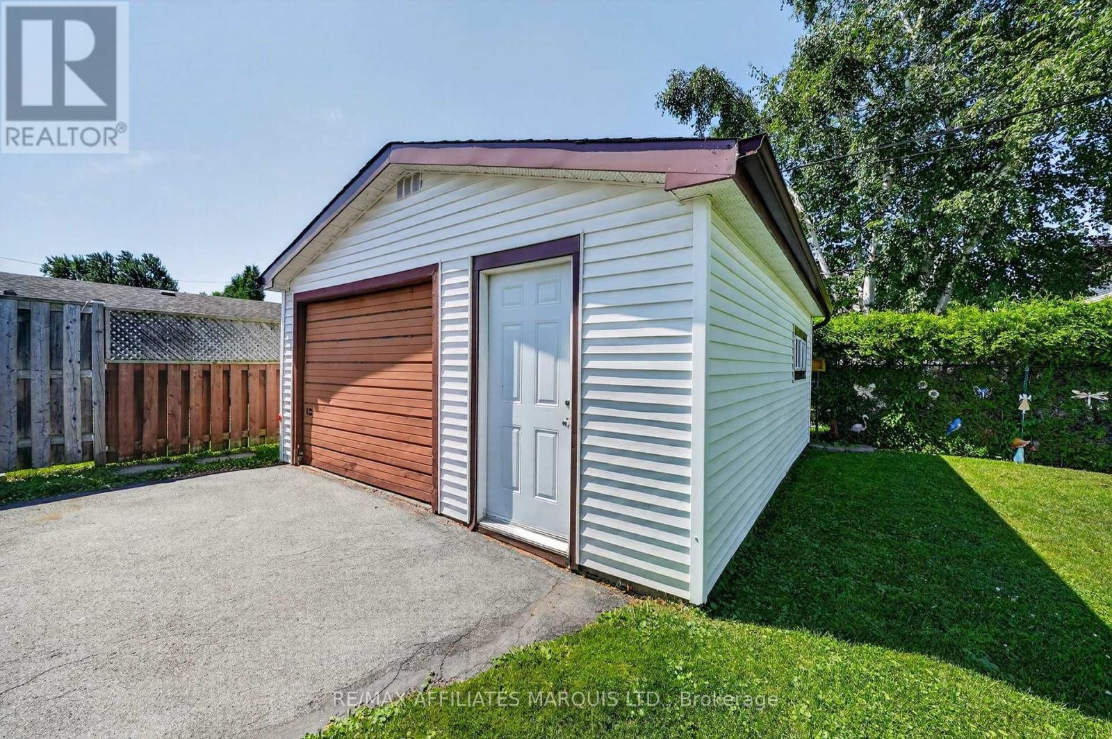 529 ANTHONY STREET - 33