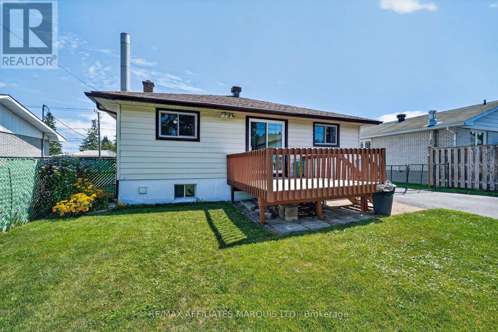 529 ANTHONY STREET - 35