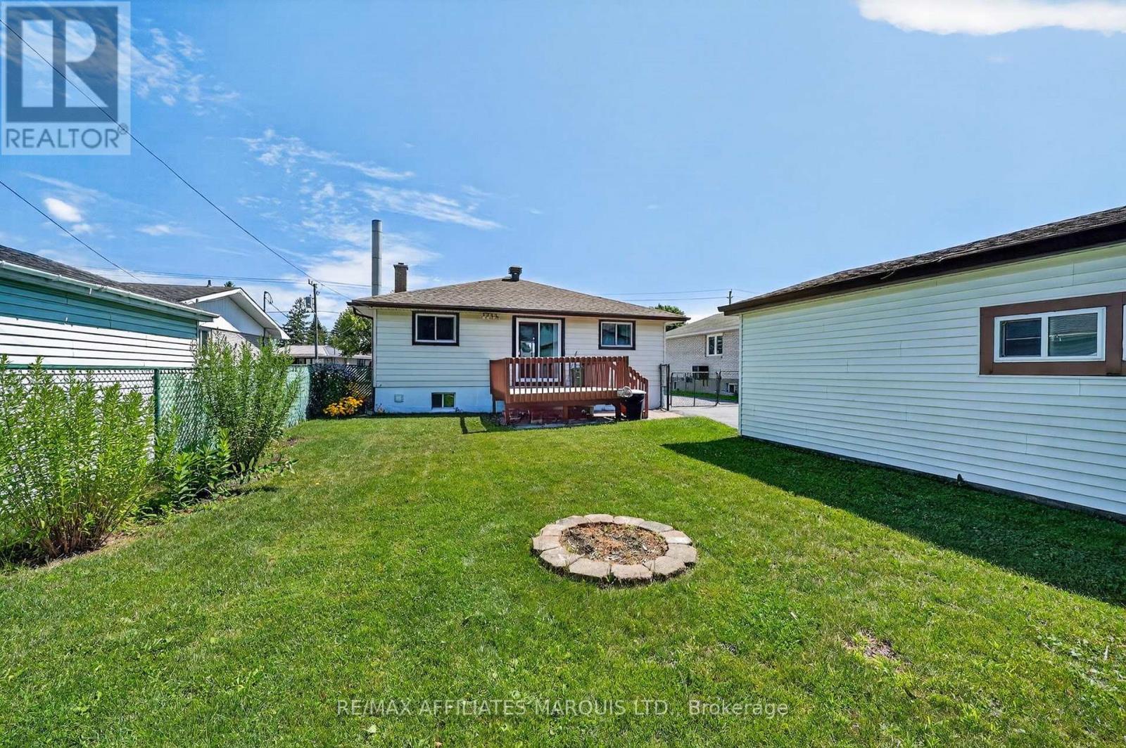 529 ANTHONY STREET - 37