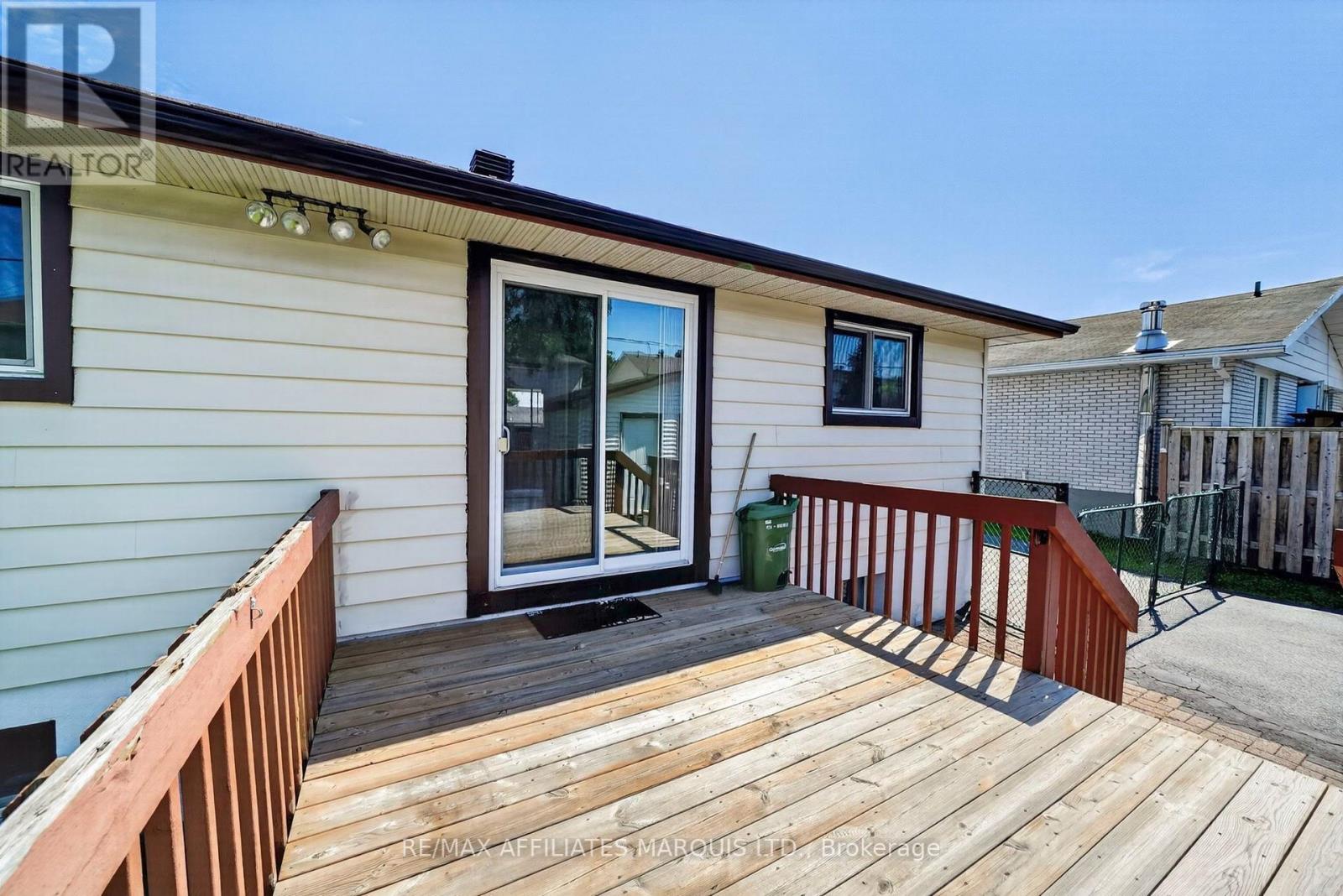 529 ANTHONY STREET - 38