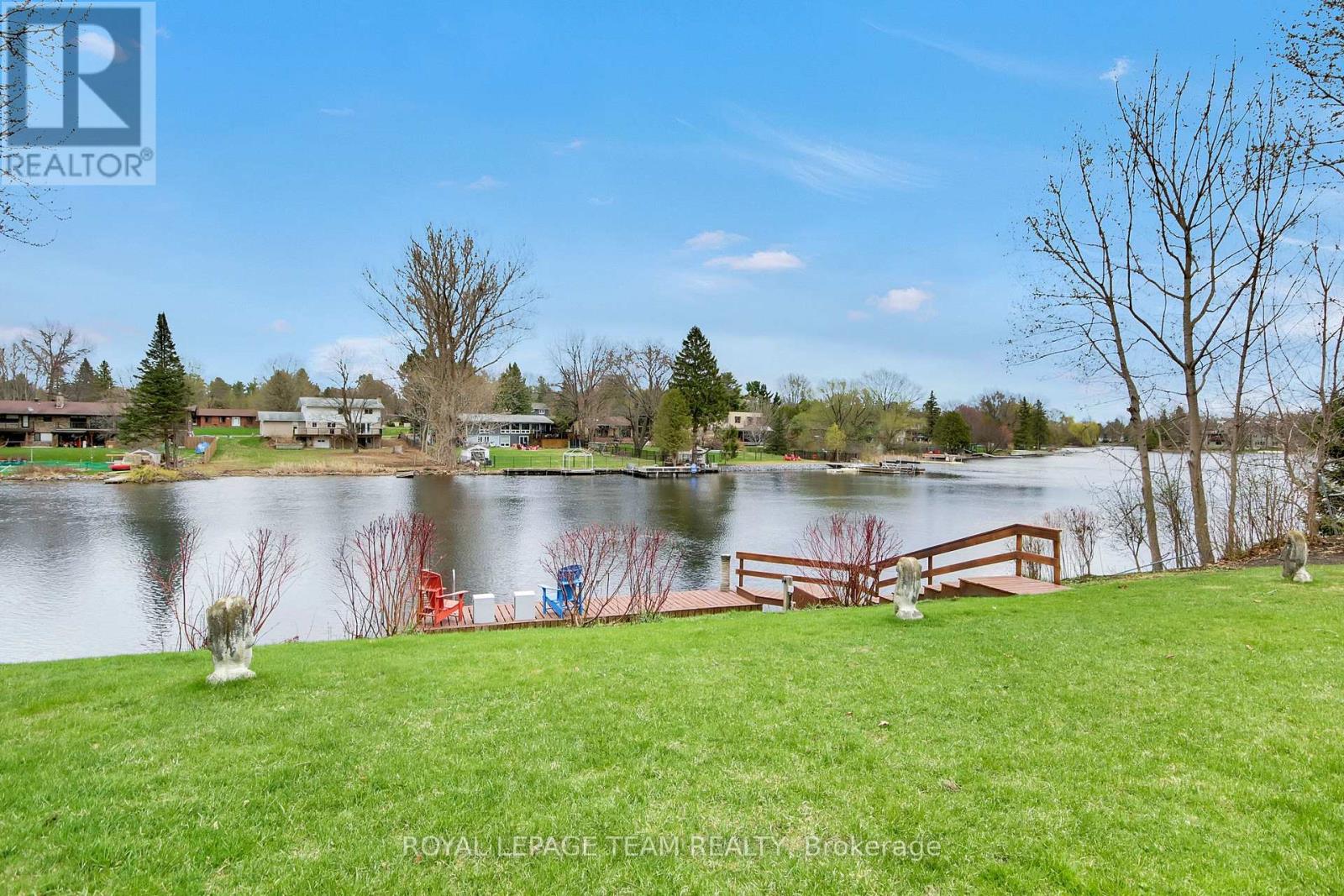 5591 MANOTICK MAIN STREET - 46