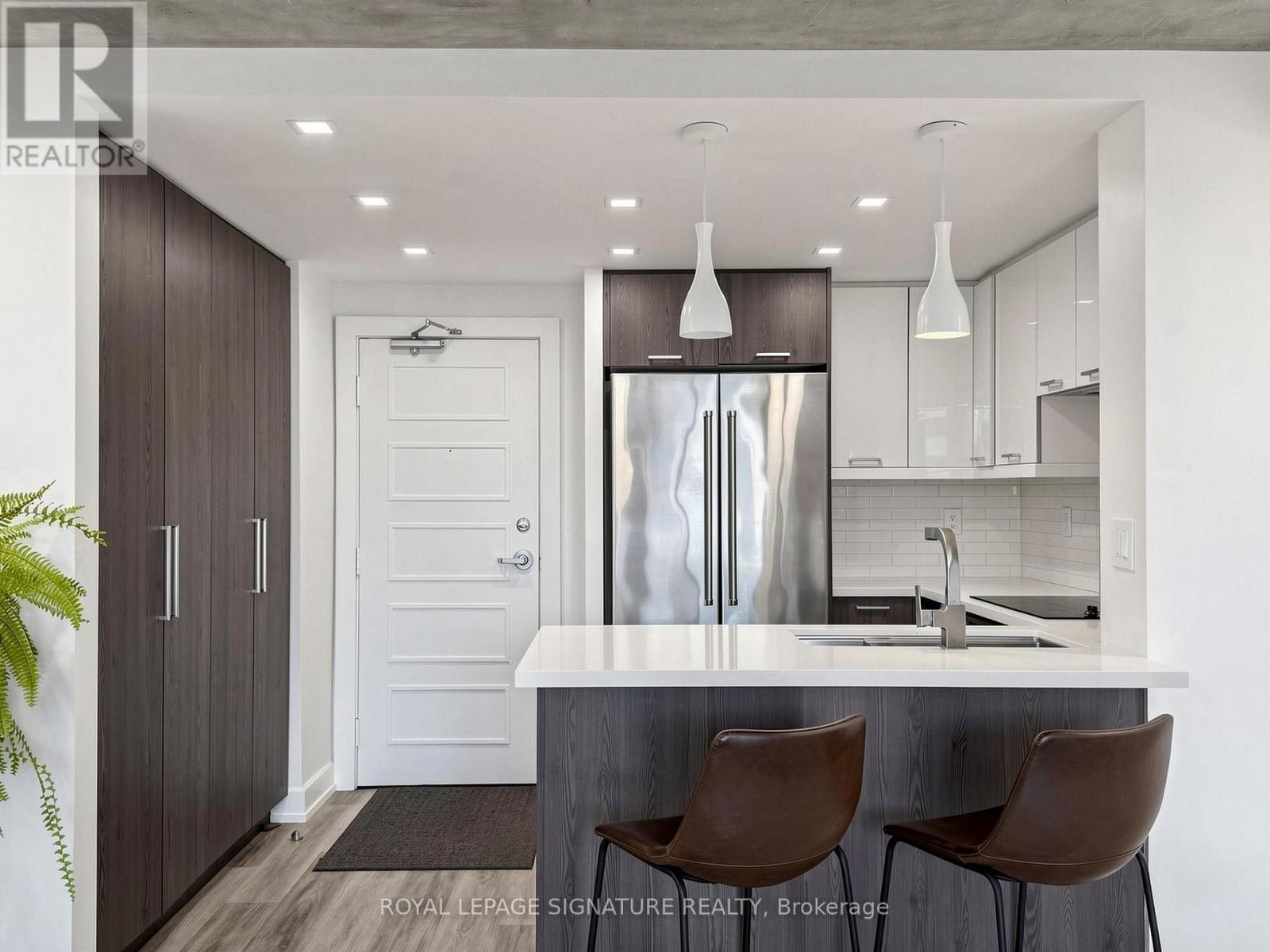 #1603 705 KING STREET W - 13
