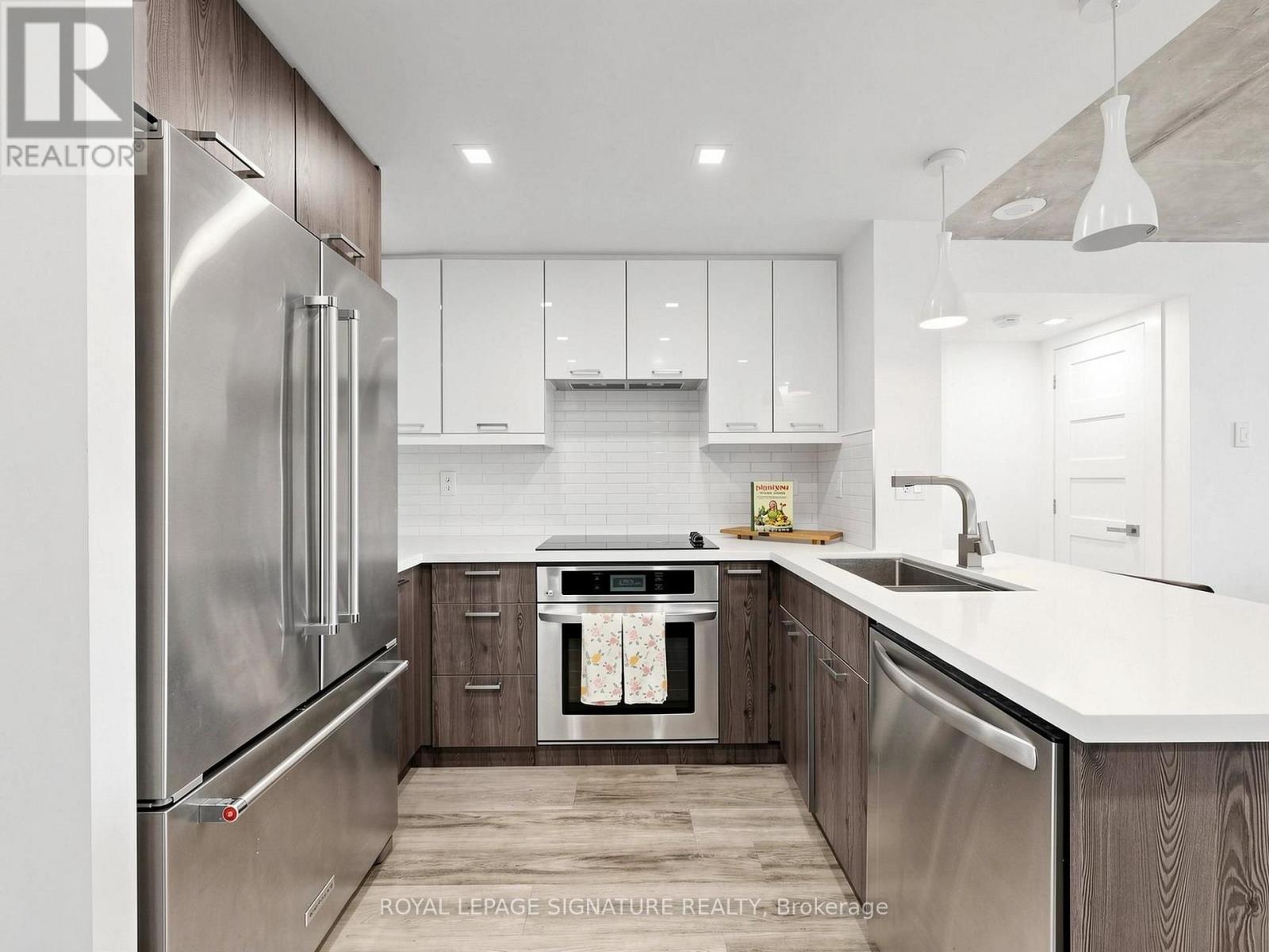#1603 705 KING STREET W - 17