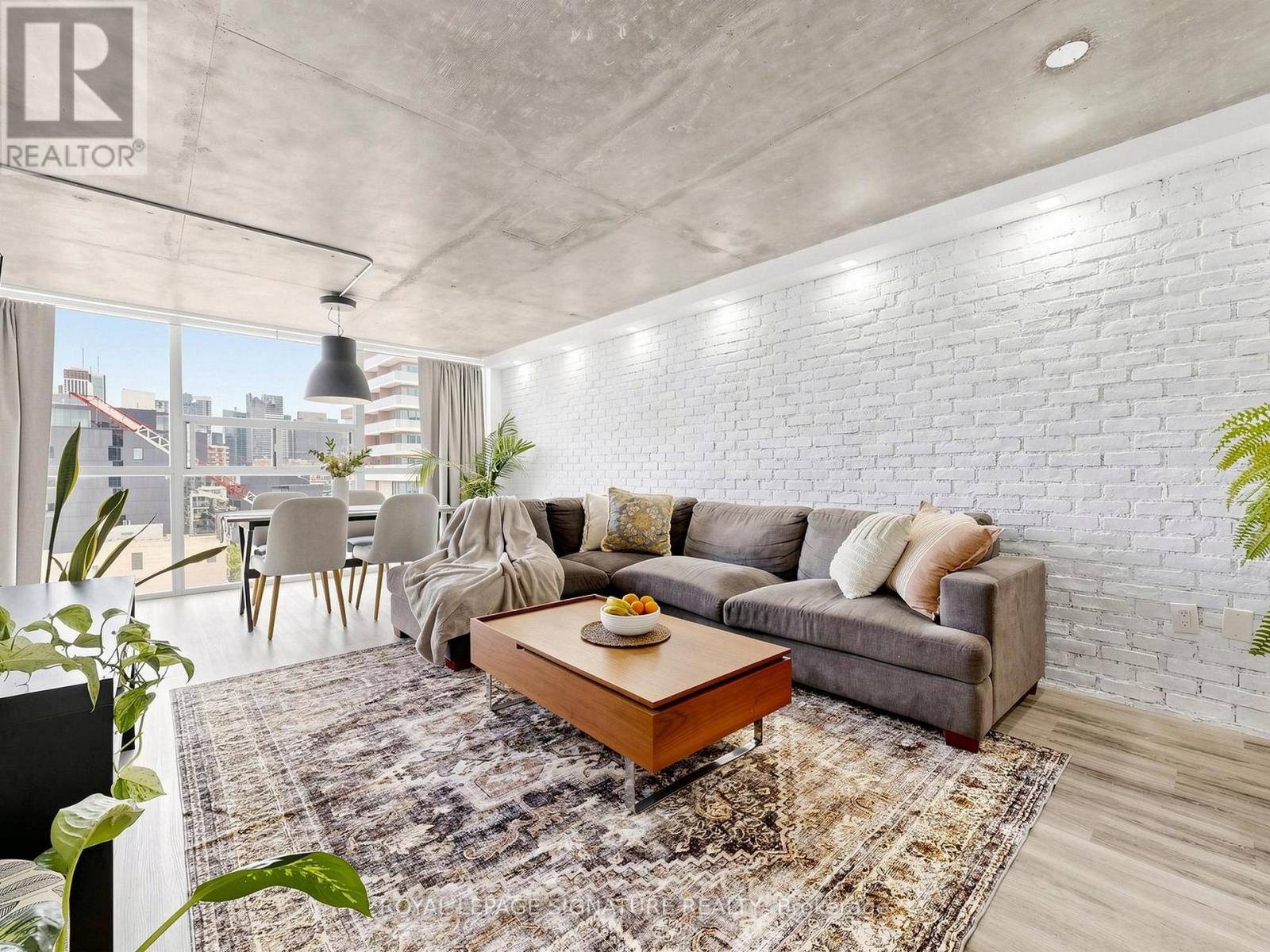 #1603 705 KING STREET W - 2
